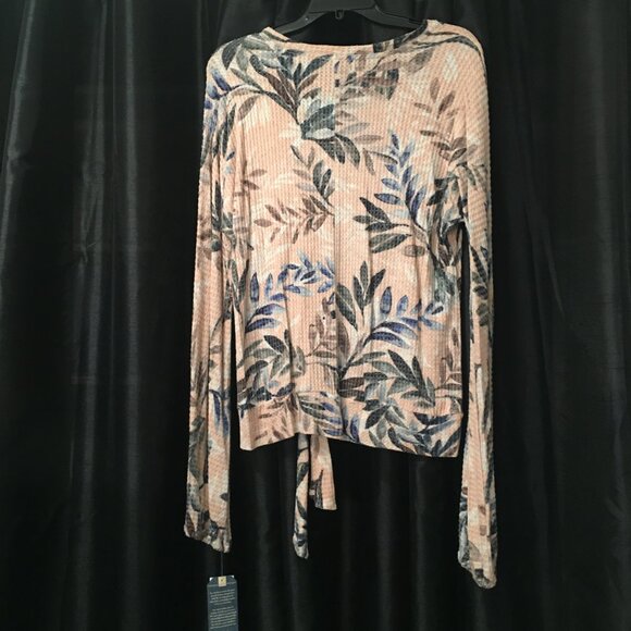 NWT Democracy thermal tropical top Large - Picture 9 of 13